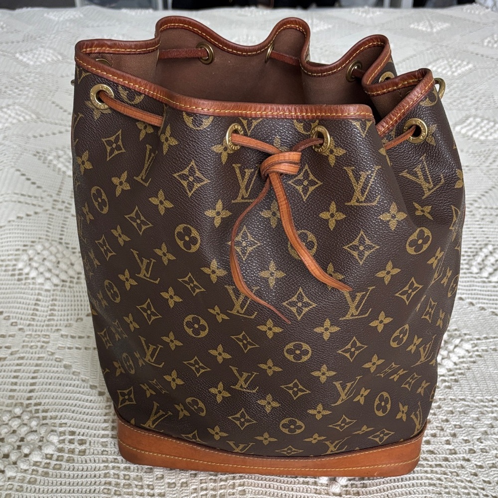 Louis Vuitton Noe vintage Monogram Drawstring Bag